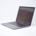 Laptop Apple MacBook Air A1932 (13-inch, 2018), Intel Core i5, 13.3", Rezolutie 2560x1600, 8 GB DDR3, SSD de 128 GB, Intel UHD Graphics