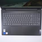 Laptop Lenovo V15 G4 IRU, Intel Core i7-1355U, 15.6", Rezolutie FullHD, 16 GB DDR4, SSD de 512 GB, Intel Iris Xe Graphics